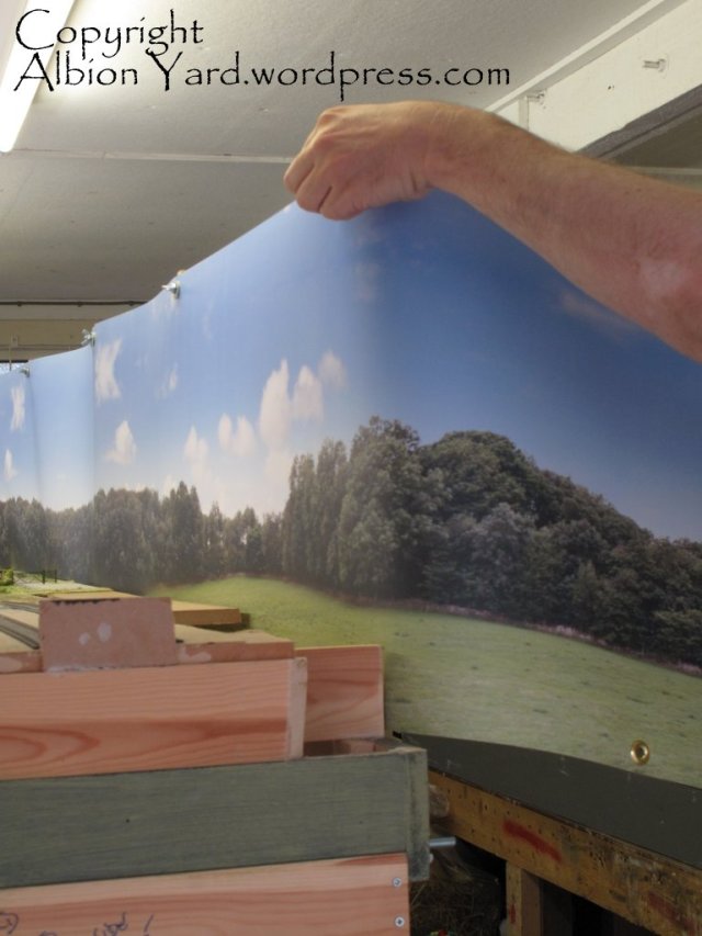 Installing the backscene